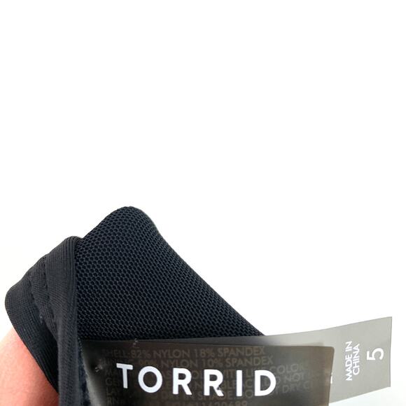 Torrid Wireless Ladder Front Ruched One Piece Swimsuit Black Size 5 - Picture 7 of 8